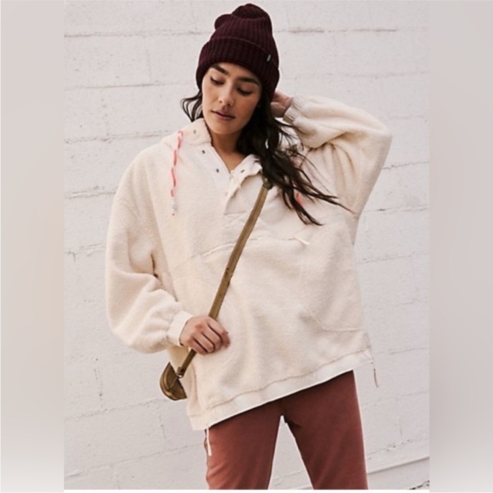Free People Movement Fuzzy Was She Fleece Pullover Hoodie Cozy Pockets Small